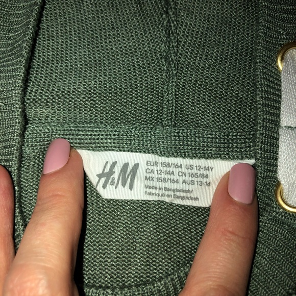 Girls H&M knitted crop top hoodie - Picture 2 of 2